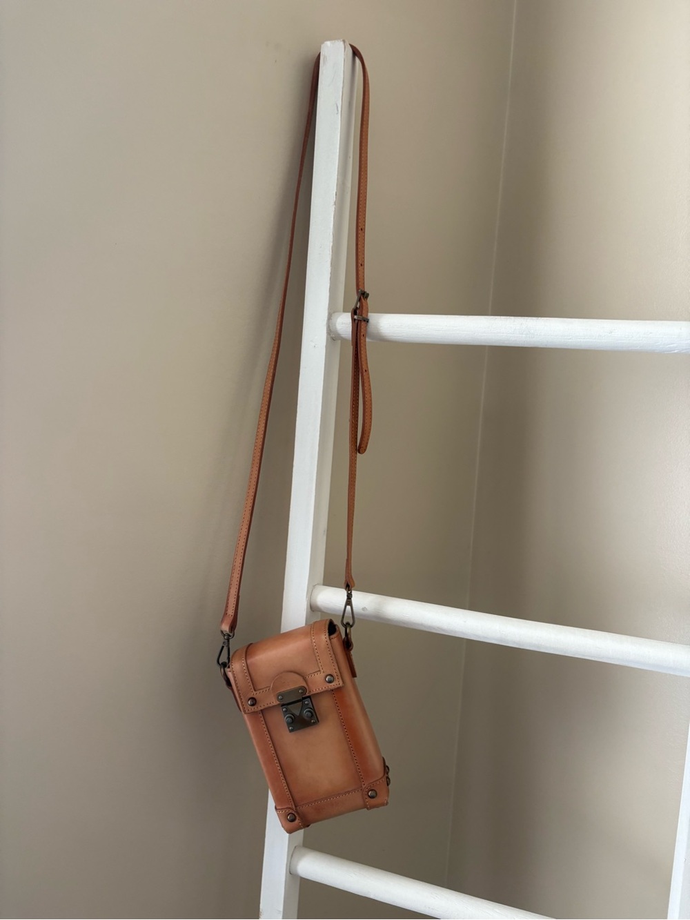 Cross body bag